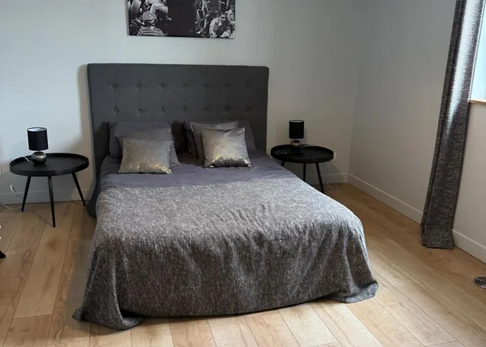 Capsule Champetre Piscine Billard * Ferriere-la-Grande