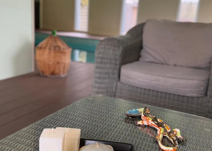 Capsule Champetre Piscine Billard * Ferriere-la-Grande