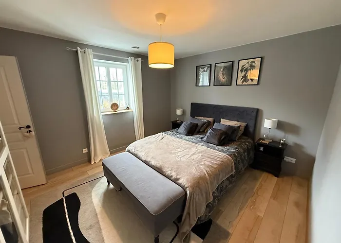 Villa Capsule Champetre Piscine Billard *