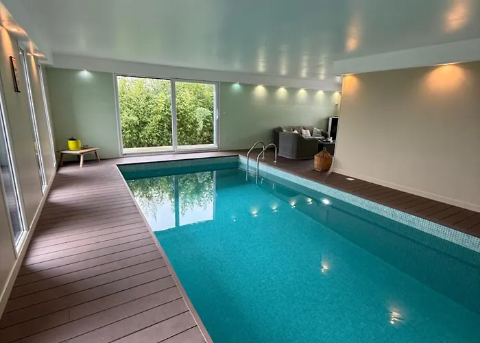 Capsule Champetre Piscine Billard