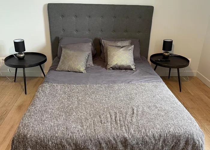 Villa Capsule Champetre Piscine Billard *