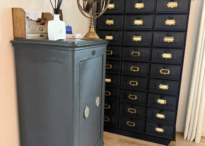 Capsule Champetre Piscine Billard *