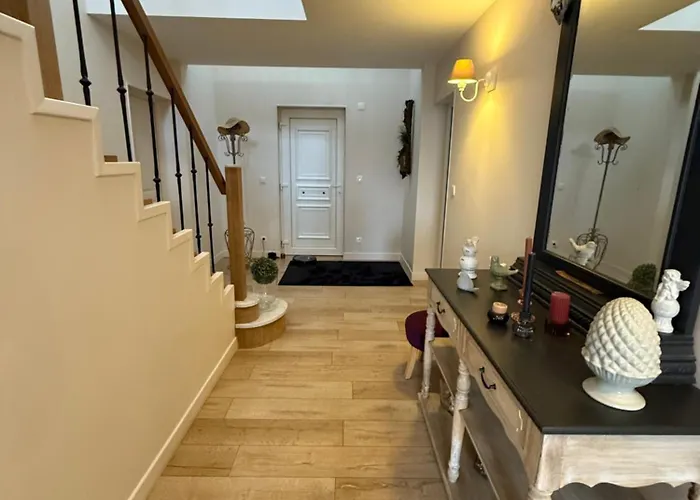 Capsule Champetre Piscine Billard * Ferriere-la-Grande